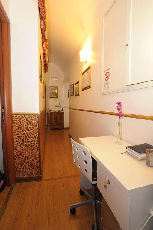 Belvedere Termini Bed and Breakfast Roma Habitación foto
